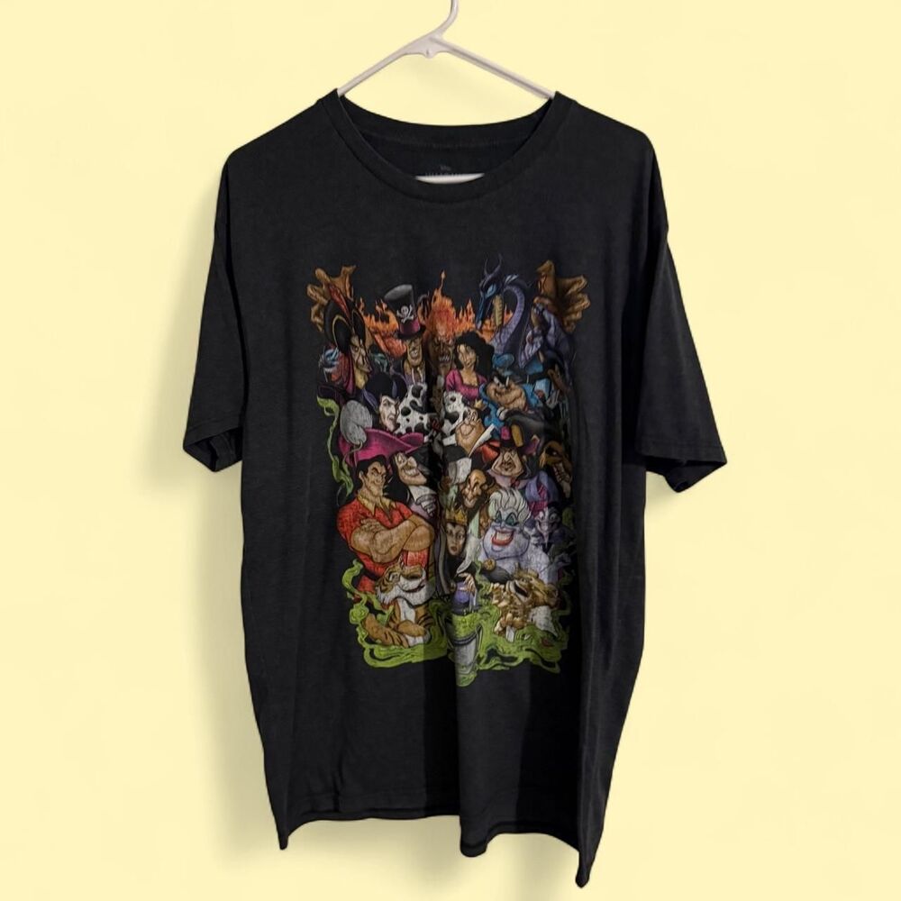 Disney tee unisex 2XL black graphic short sleeve villains halloween character